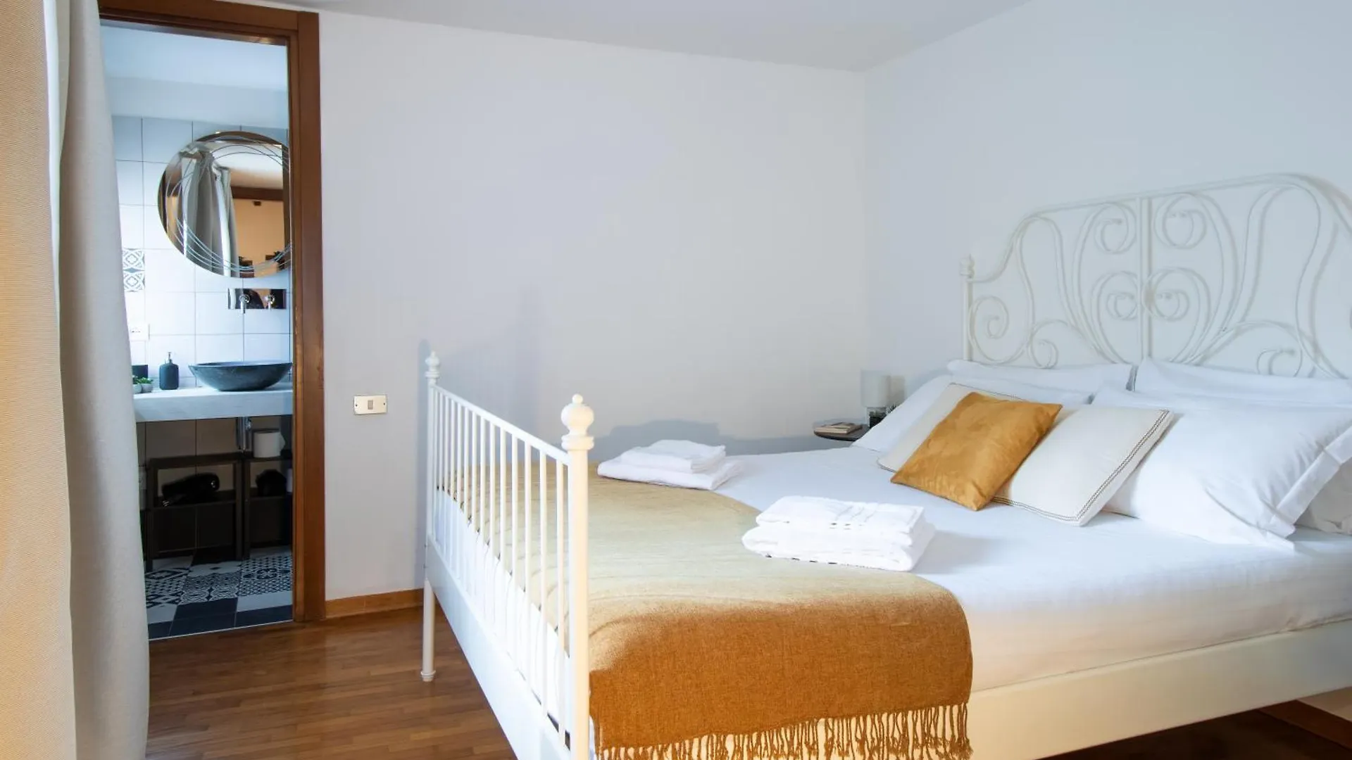 Central Romantic Attic In Verona City Center 0*,  Italy